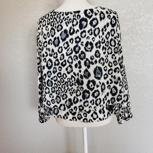 Zara basics blouse. Leopard print. - Picture 5 of 5